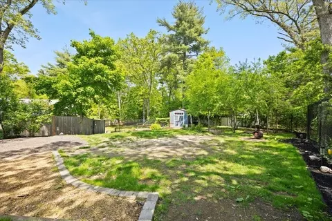 Exterior - 208 Turnpike St, Canton, MA 02021 photo 6 of 8