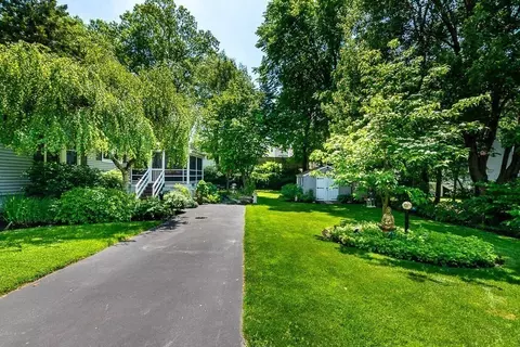 Exterior - 61 Crane St, Dedham, MA 02026 photo 22 of 23