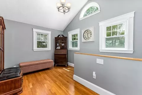 Entry Way - 61 Crane St, Dedham, MA 02026 photo 2 of 3