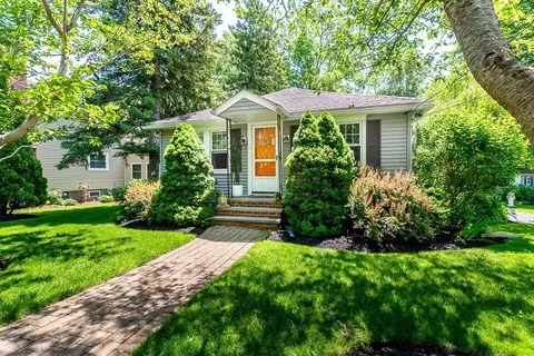 Exterior - 61 Crane St, Dedham, MA 02026 photo 2 of 23