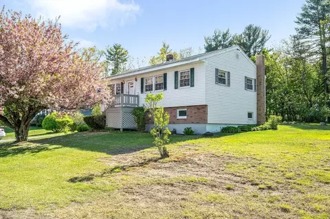 24 Arcadia Rd, Billerica, MA 01821