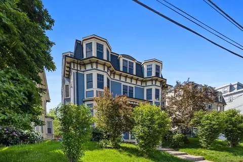 87 Dix St #6, Boston, MA 02122