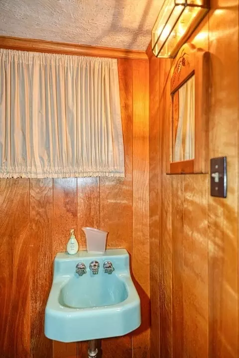 311 Appleton St, Arlington, MA 02476 photo 17