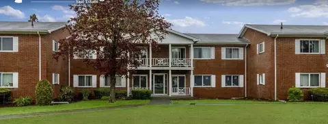 40 Bayberry Dr #4, Sharon, MA 02067