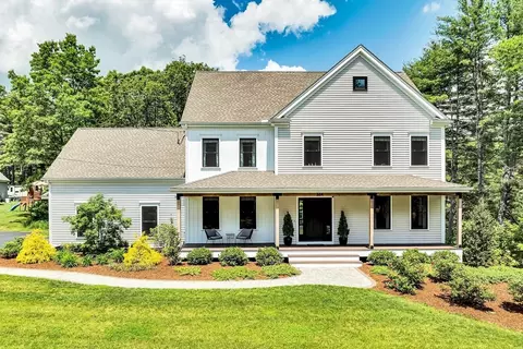 334 Wood St, Hopkinton, MA 01748