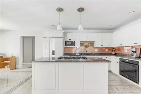 Kitchen - 39 Waterfall Rd, Acushnet, MA 02743 photo 1 of 6