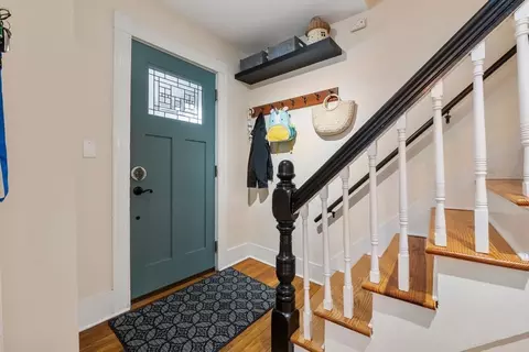 Entry Way - 111 Green St, Reading, MA 01867 photo 1 of 2
