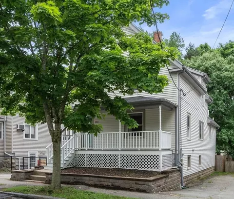 Exterior - 111 Green St, Reading, MA 01867 photo 5 of 6
