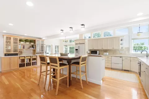 66 Avalon Rd, Needham, MA 02492 photo 4
