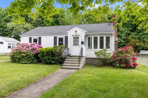 33 Livoli Ave, Braintree, MA 02184