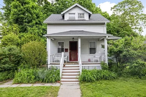 10 Barnes Pl, Lexington, MA 02420