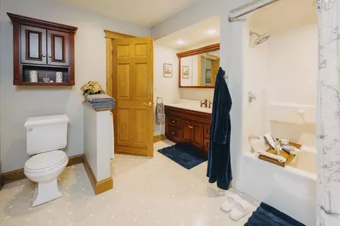 1198 E Mountain Rd, Westfield, MA 01085 photo 28