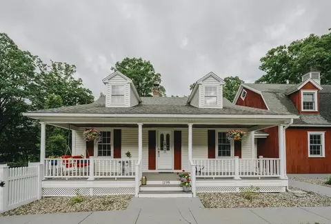 1198 E Mountain Rd, Westfield, MA 01085 photo 2