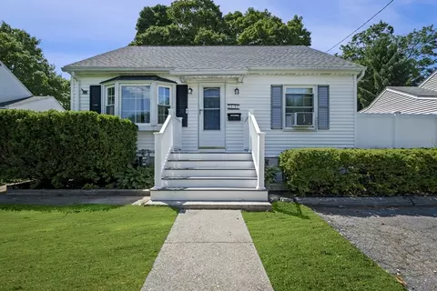 15 Fulton St, Methuen, MA 01844