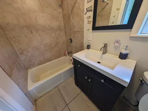 117 Carl St, Fall River, MA 02721 photo 3