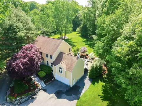 303 Winch St, Framingham, MA 01701
