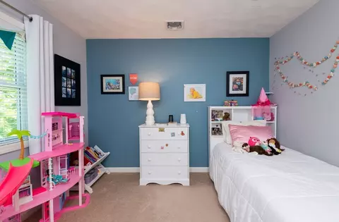 Bedroom - 8 Grapevine Rd, Lynn, MA 01904 photo 1 of 9