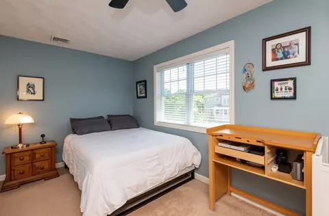 Bedroom - 8 Grapevine Rd, Lynn, MA 01904 photo 4 of 9
