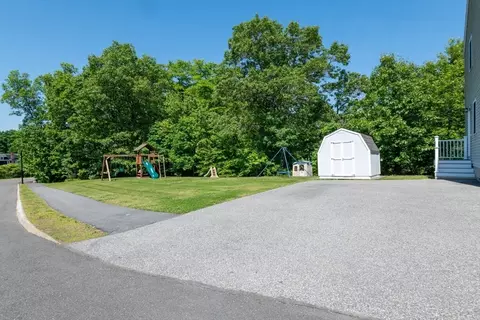 Exterior - 8 Grapevine Rd, Lynn, MA 01904 photo 4 of 5