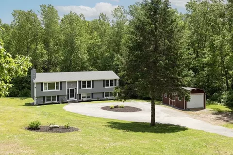 43 Creeper Hill Rd, Grafton, MA 01519