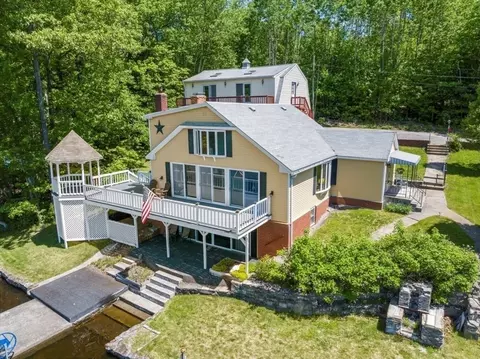 21 Lake Ave, Spencer, MA 01562