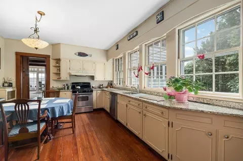 68 Lothrop St, Beverly, MA 01915 photo 19