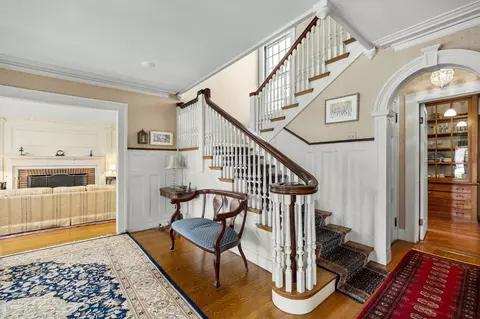 68 Lothrop St, Beverly, MA 01915 photo 8