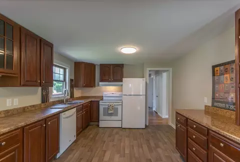 1660 Wilbraham Rd, Springfield, MA 01119 photo 8