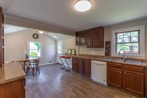 1660 Wilbraham Rd, Springfield, MA 01119 photo 10