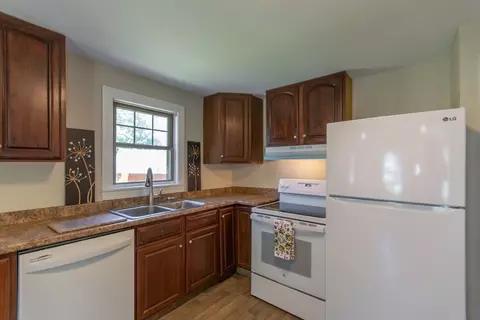 1660 Wilbraham Rd, Springfield, MA 01119 photo 7
