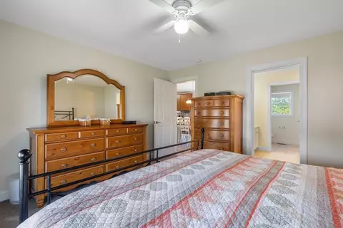 6 Dominique Dr, Webster, MA 01570 photo 10