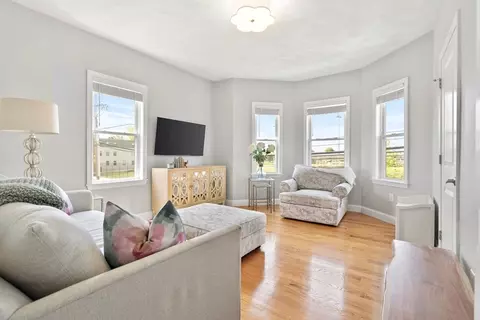 41 Boardman St #2, Boston, MA 02128