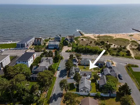 94 Old Wharf Rd #1, Dennis, MA 02639