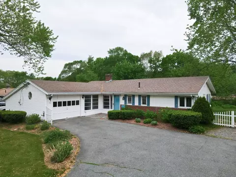12 Catherine Rd, Framingham, MA 01701