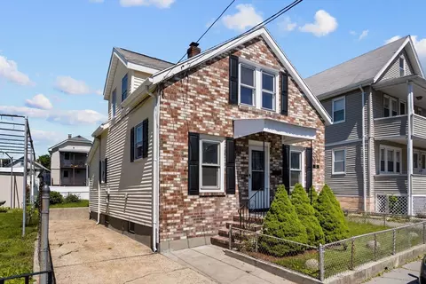 10 Lexington St, Watertown, MA 02472