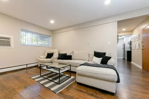 142 Kenrick St #8, Boston, MA 02135