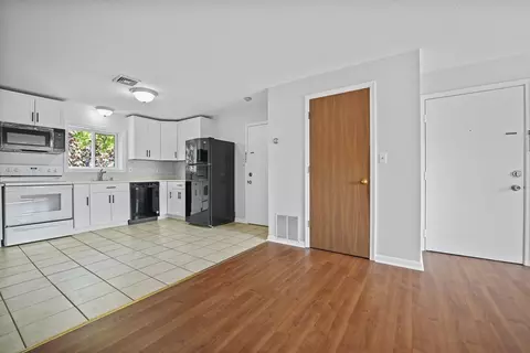 5455 N Main St #2E, Fall River, MA 02720 photo 10