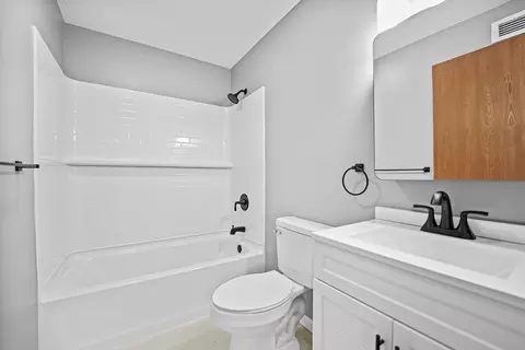 5455 N Main St #2E, Fall River, MA 02720 photo 16