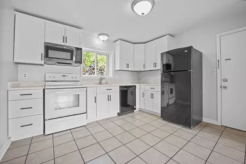 5455 N Main St #2E, Fall River, MA 02720 photo 12