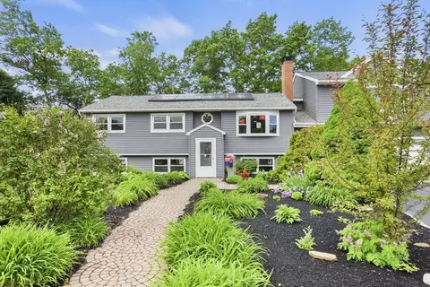 23 Wayne Ave, Oxford, MA 01540