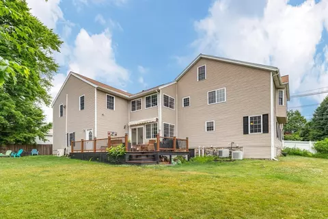 Exterior - 66 Lindall St, Danvers, MA 01923 photo 5 of 6