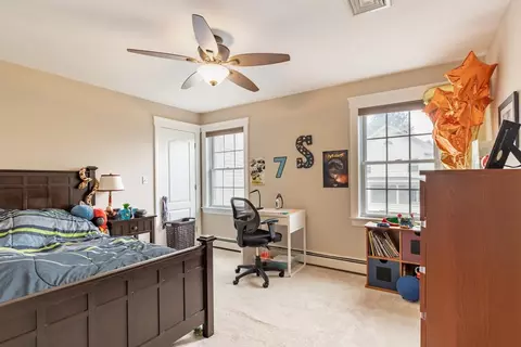 Bedroom - 66 Lindall St, Danvers, MA 01923 photo 3 of 5