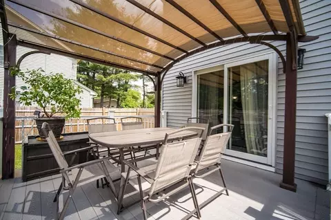 1572 Sumner Ave, Springfield, MA 01118 photo 29