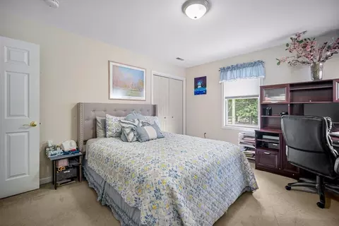1572 Sumner Ave, Springfield, MA 01118 photo 17