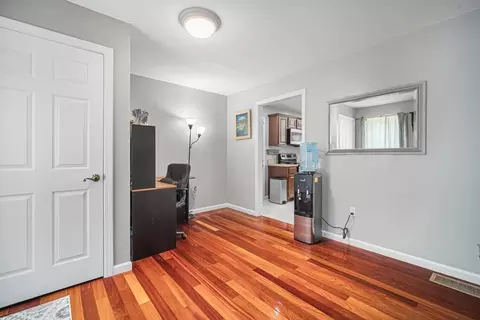 1572 Sumner Ave, Springfield, MA 01118 photo 12