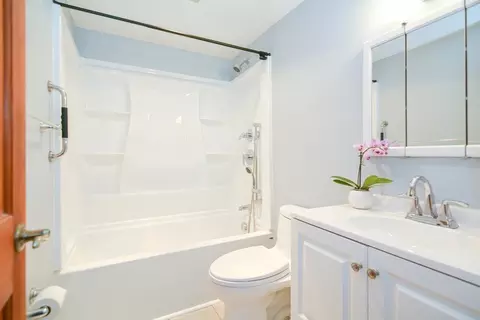 72 Willow Rd, Nahant, MA 01908 photo 9