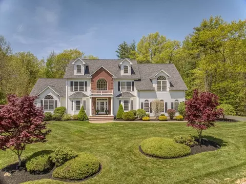 16 Cardiff Rd, Windham, NH 03087