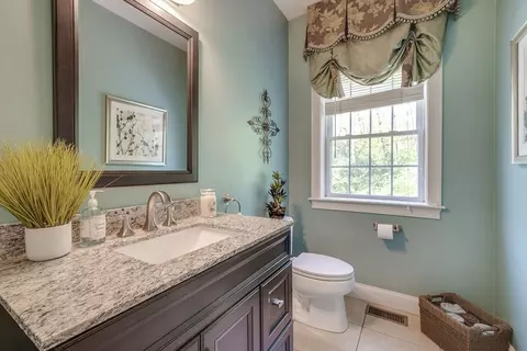 Bath - 16 Cardiff Rd, Windham, NH 03087 photo 1 of 5