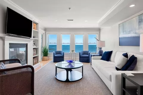 90 Glades Rd #201, Scituate, MA 02066