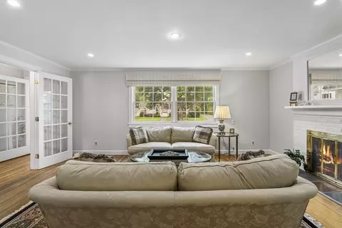1403 Great Plain Ave, Needham, MA 02492 photo 7